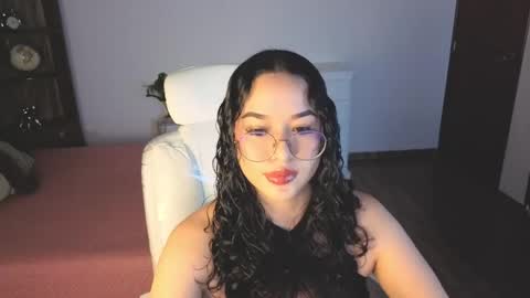 renaxi_smith online show from April 30, 2026, 8:04 pm