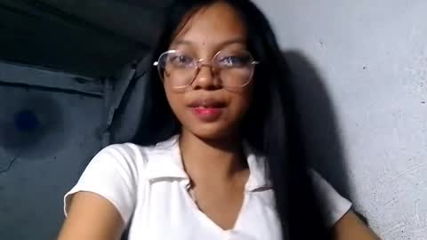 Snapshot of renaysheperd chatting on May 21, 2026, 2:57 pm Alice online show from May 21, 2026, 2:57 pm