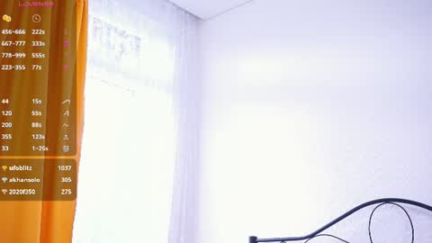 Naomi online show from June 22, 2026, 3:25 am