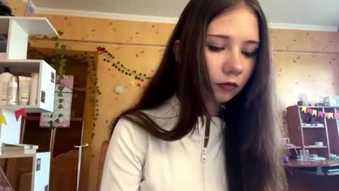 Snapshot of rendapoyner chatting on July 5, 2026, 10:22 am Lina online show from July 5, 2026, 10:22 am