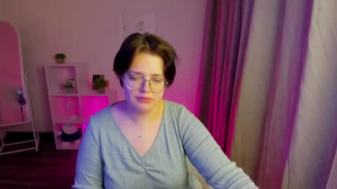 renee_turner online show from December 8, 2024, 2:18 am