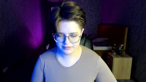 renee_turner online show from December 12, 2024, 1:43 am