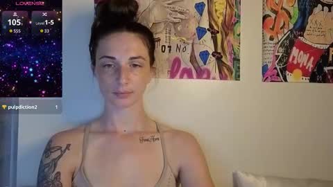 Snapshot of reneeluvs chatting on September 30, 2025, 9:14 am Reneeluvs online show from September 30, 2025, 9:14 am