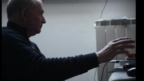 renefr online show from March 5, 2025, 11:17 am