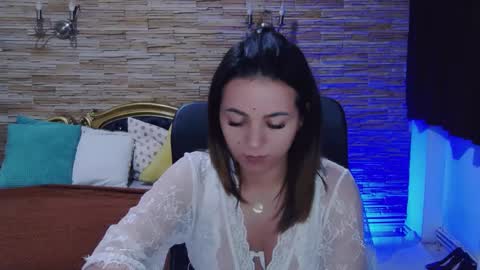 renesmesweet online show from December 1, 2024, 4:29 pm
