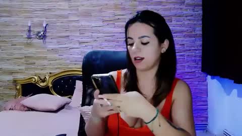 renesmesweet online show from January 24, 2025, 12:10 pm