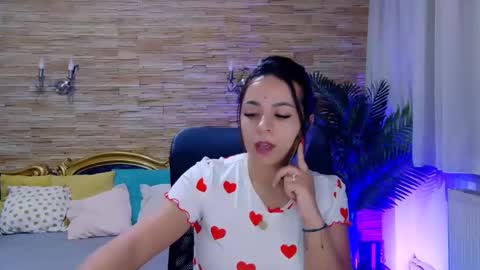 renesmesweet online show from February 21, 2025, 12:06 pm