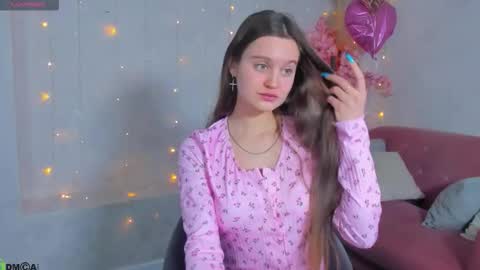 Snapshot of renesmy_black chatting on February 22, 2026, 11:25 pm Renesmy online show from February 22, 2026, 11:25 pm