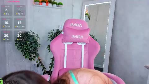 Snapshot of renesmy_black chatting on July 20, 2026, 12:03 am Renesmy online show from July 20, 2026, 12:03 am