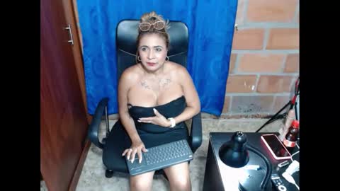 Rennata online show from February 11, 2025, 2:25 am