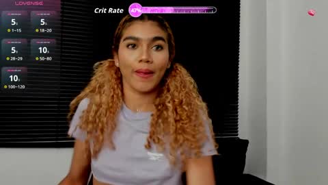 Snapshot of rennatta_sx chatting on May 7, 2026, 3:56 am Renata online show from May 7, 2026, 3:56 am