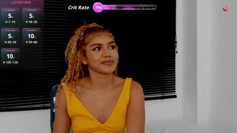 Snapshot of rennatta_sx chatting on May 14, 2026, 4:19 am Renata online show from May 14, 2026, 4:19 am