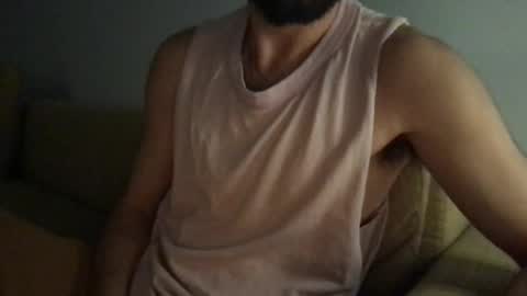 Snapshot of renolds90 chatting on December 20, 2024, 3:58 am renolds90 online show from December 20, 2024, 3:58 am