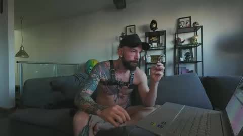 Snapshot of rensurectedxxx chatting on November 9, 2025, 2:04 pm rensurectedxxx online show from November 9, 2025, 2:04 pm