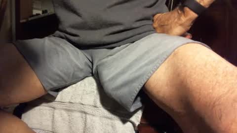 Snapshot of repeteagain77 chatting on September 15, 2025, 2:11 am repeteagain77 online show from September 15, 2025, 2:11 am