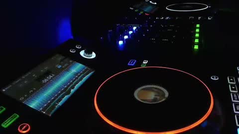 Snapshot of reticuli chatting on October 7, 2025, 5:04 am GearPorn online show from October 7, 2025, 5:04 am