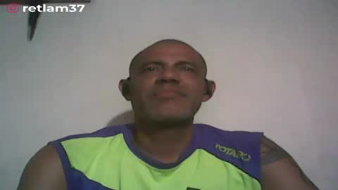 Snapshot of retlam37 chatting on February 11, 2026, 3:44 am Walter online show from February 11, 2026, 3:44 am