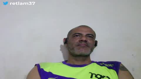 Snapshot of retlam37 chatting on June 25, 2026, 5:12 am Walter online show from June 25, 2026, 5:12 am