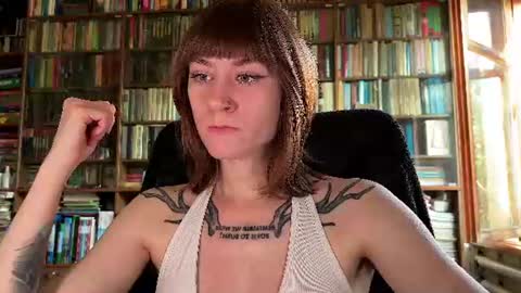 Rie online show from June 10, 2026, 3:39 am