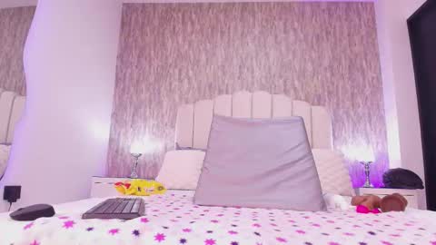 REVEN online show from November 11, 2025, 3:06 am