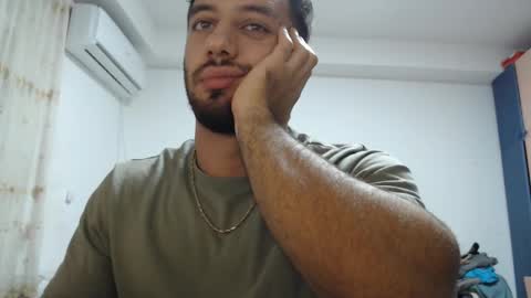 Snapshot of revivedunknown chatting on November 3, 2025, 5:03 pm Chris online show from November 3, 2025, 5:03 pm