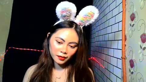 Rose18 online show from February 15, 2025, 2:47 am