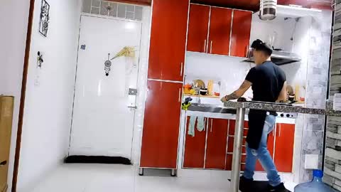 reymasterhot online show from March 20, 2026, 6:35 pm