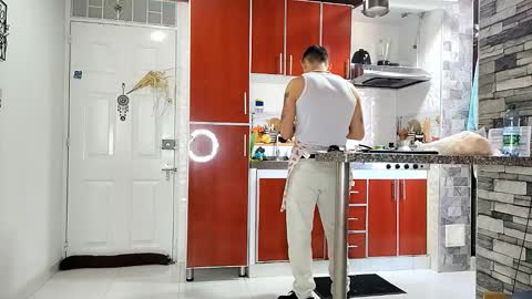 reymasterhot online show from March 22, 2026, 1:36 pm