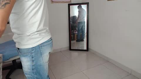 reymasterhot online show from March 27, 2026, 5:34 pm