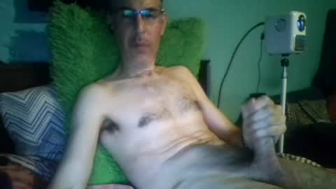 reyes_albert2006 online show from July 26, 2026, 10:00 am