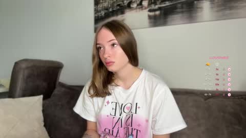 reyeva online show from September 29, 2025, 8:41 am