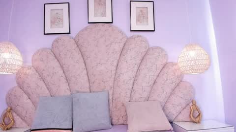 Reze  online show from April 22, 2026, 7:15 pm