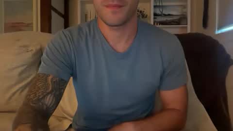 Snapshot of rguy114 chatting on April 3, 2026, 6:06 pm Ryan online show from April 3, 2026, 6:06 pm