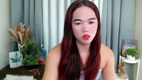 Snapshot of rhian_hornyhere chatting on April 10, 2026, 11:42 pm ask me online show from April 10, 2026, 11:42 pm
