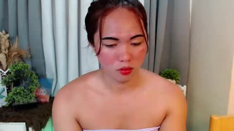 Snapshot of rhian_hornyhere chatting on April 16, 2026, 2:07 pm ask me online show from April 16, 2026, 2:07 pm