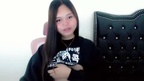 rhianne_fuckdoll online show from February 8, 2026, 2:37 am