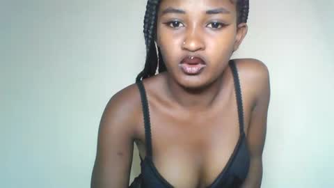 Snapshot of rhoanna chatting on June 14, 2026, 11:23 am rhoanna online show from June 14, 2026, 11:23 am