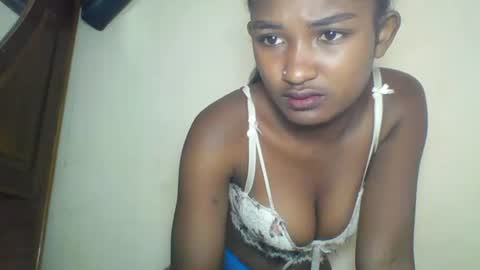 Snapshot of rhoanna chatting on June 23, 2026, 8:45 am rhoanna online show from June 23, 2026, 8:45 am
