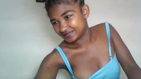 Snapshot of rhoanna chatting on July 7, 2026, 4:00 pm rhoanna online show from July 7, 2026, 4:00 pm