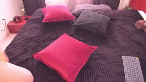 Snapshot of rhondavines chatting on September 17, 2025, 8:54 pm Rhonda online show from September 17, 2025, 8:54 pm