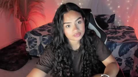 Snapshot of riana_kean chatting on April 8, 2026, 12:43 am RianaK online show from April 8, 2026, 12:43 am
