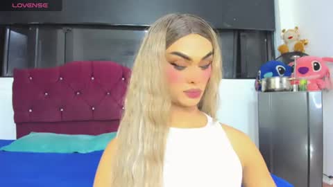 Rianna Garcia online show from June 27, 2026, 3:44 am