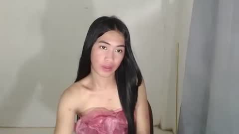 Snapshot of rica_01 chatting on October 10, 2025, 8:35 am Rica online show from October 10, 2025, 8:35 am