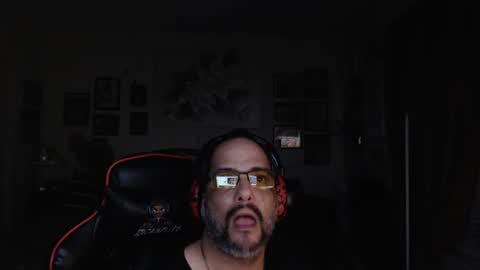 ricanelite757 online show from September 30, 2025, 7:13 am