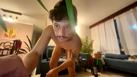 ricardo_babeadoos online show from May 5, 2026, 11:35 pm