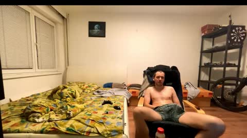 ricciardio online show from October 6, 2025, 10:07 pm