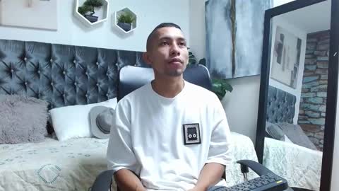 Snapshot of richar_voller chatting on March 7, 2025, 11:29 am richar_voller online show from March 7, 2025, 11:29 am