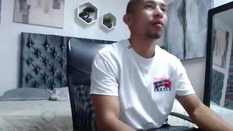 richar_voller online show from November 1, 2025, 11:23 am