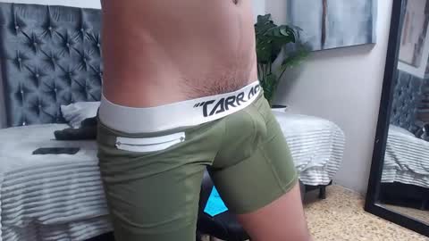 richar_voller online show from April 30, 2026, 11:42 pm