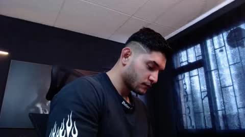 Snapshot of richard_milleer chatting on October 17, 2025, 2:19 pm Ricardo online show from October 17, 2025, 2:19 pm